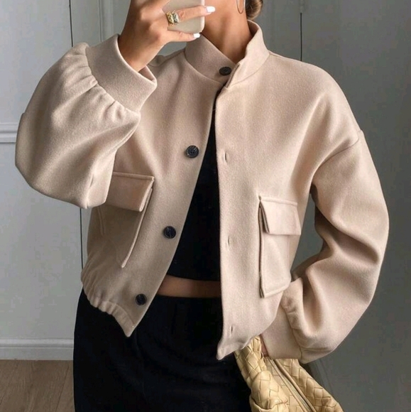 Solid Color Stand Collar Pocket Short Jacket For Women - Picture 3 of 7